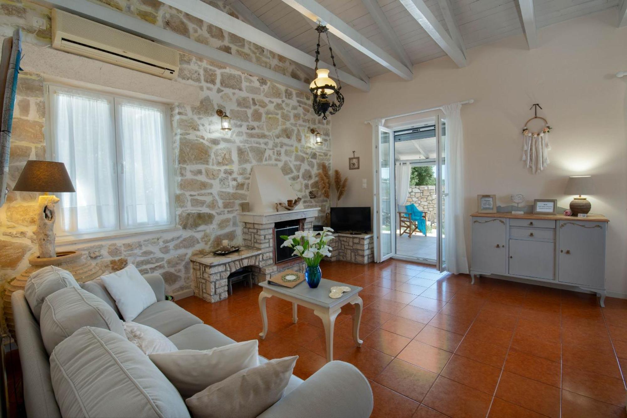 Villa Labovitsa Vlachopoulatika ภายนอก รูปภาพ